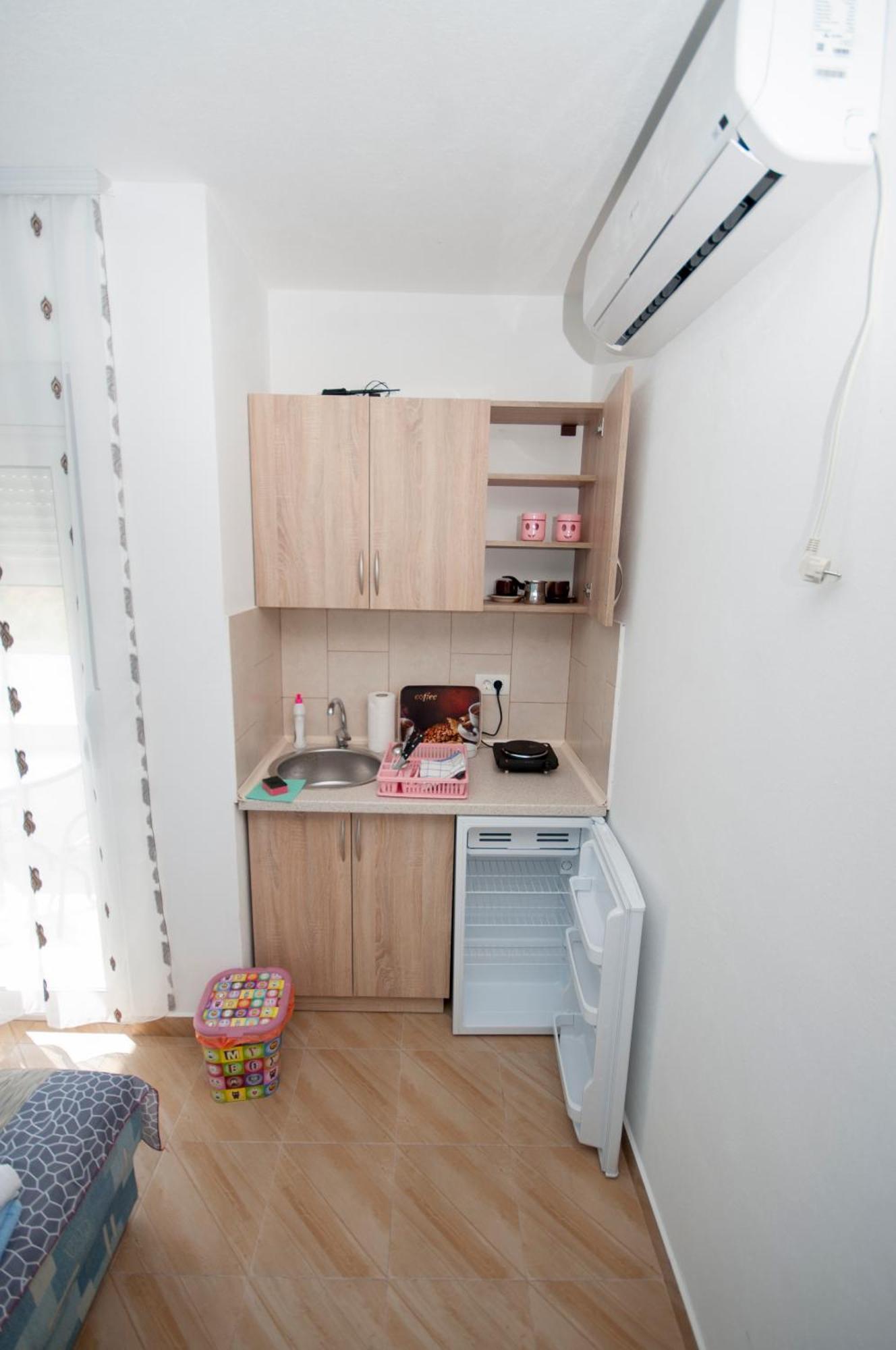 Studio Apartments Tea Sutomore Esterno foto